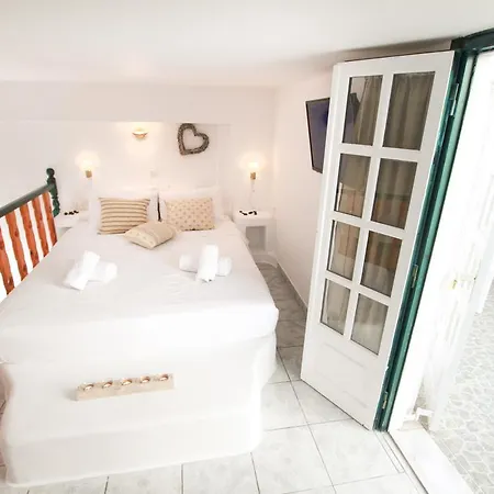 Guest house The Fisherman's House Santorini 3*